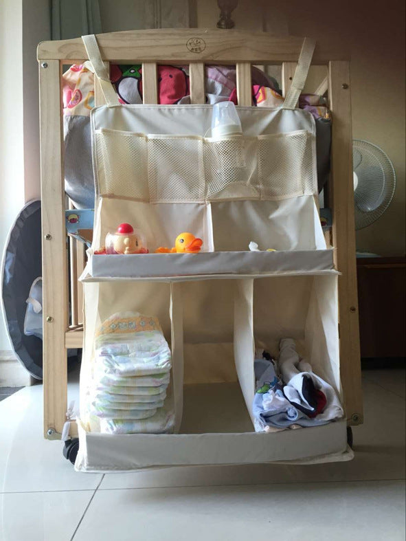 Range-pyjama suspendu pour chambre de bébé