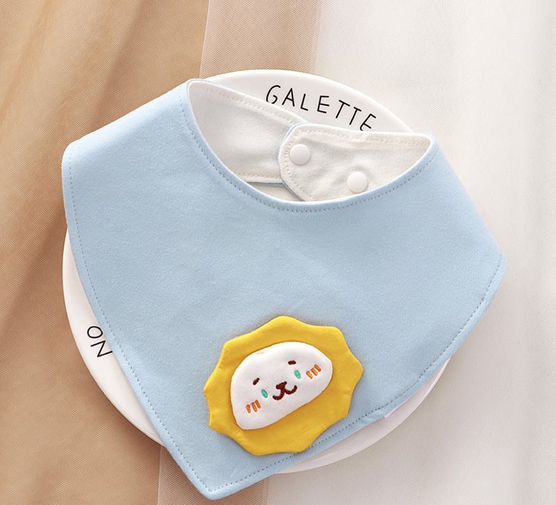 Bavoir triangulaire en coton motifs animaux