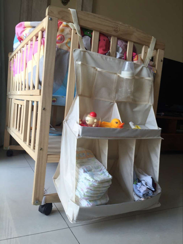 Range-pyjama suspendu pour chambre de bébé