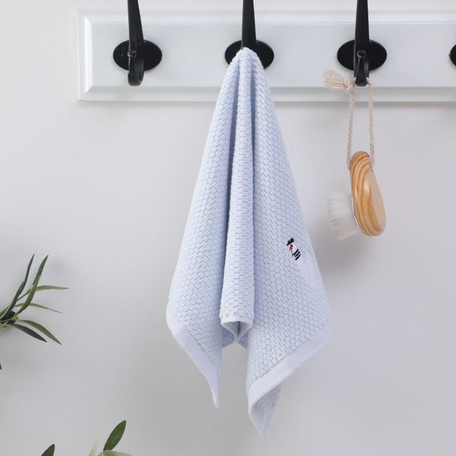 Serviette de bain bébé en velours corail
